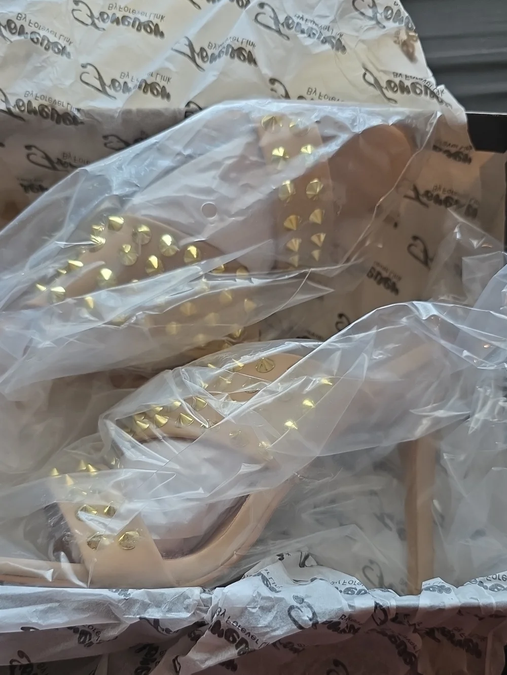 Forever Link Lilli-44 Studded Strappy Heels Tan US 9 NWT